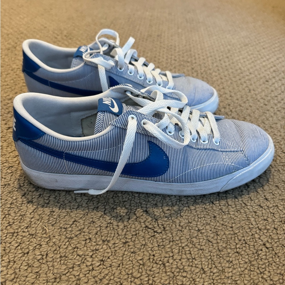 Nike tennis classic men’s 10